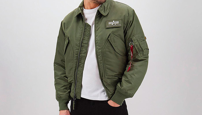 Куртка пилота CWU-45 в городском образе