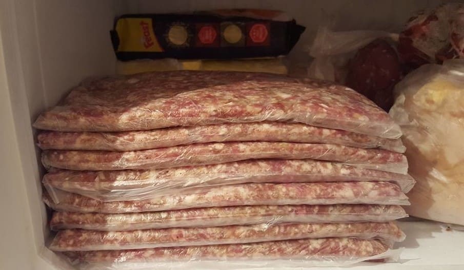 Фарш в упаковке для хранения в холодильнике