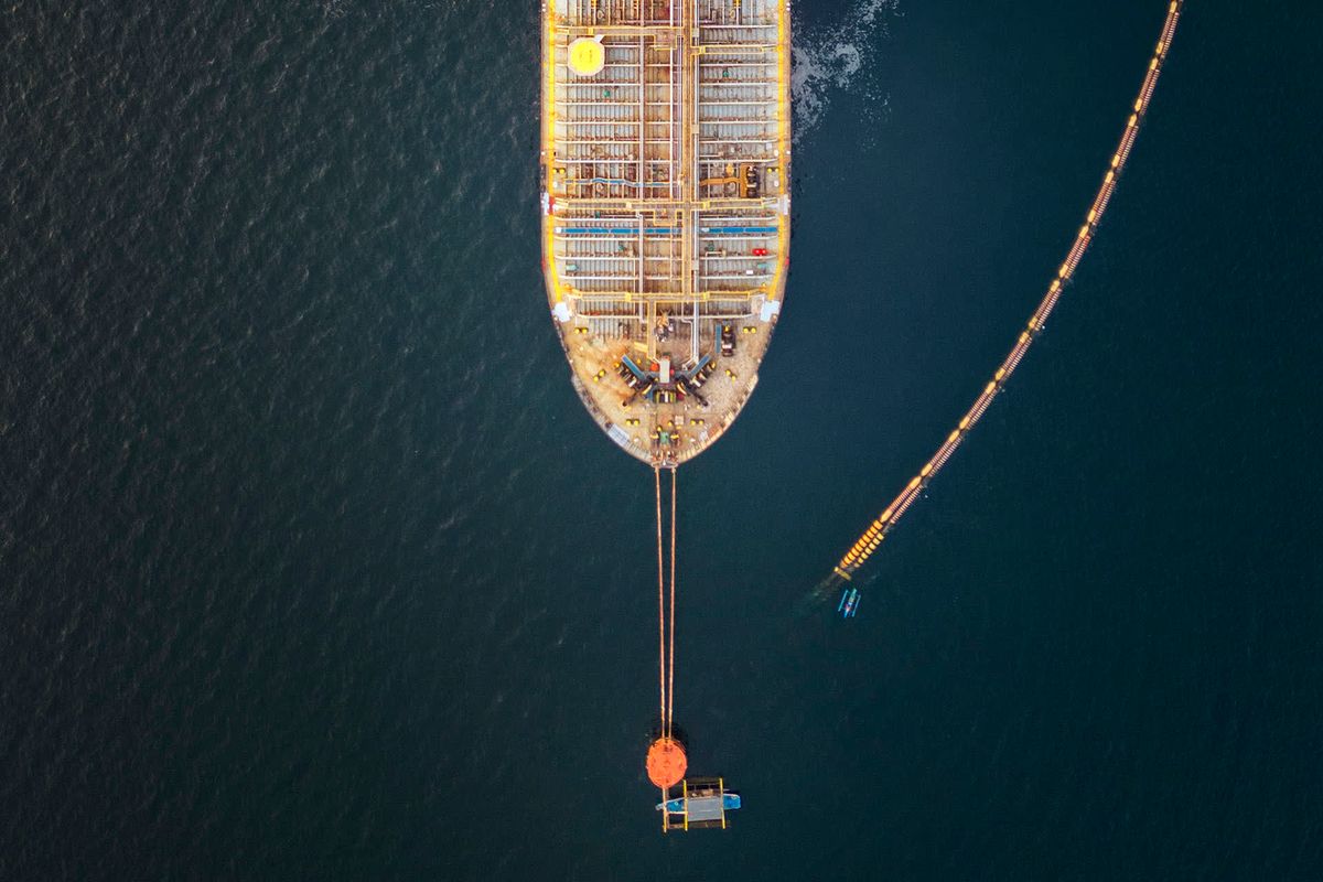 Нефтяные перевозки в Сирате Хормуз