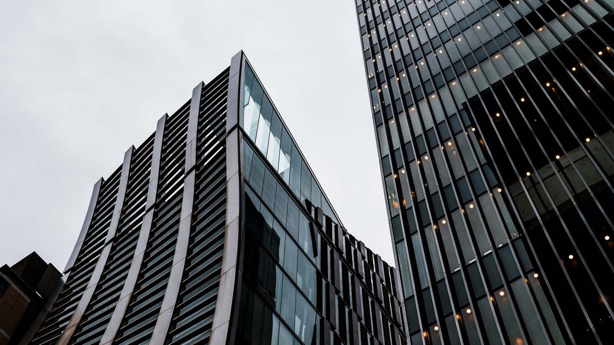 График сравнения доходности банковских вкладов и ПИФов