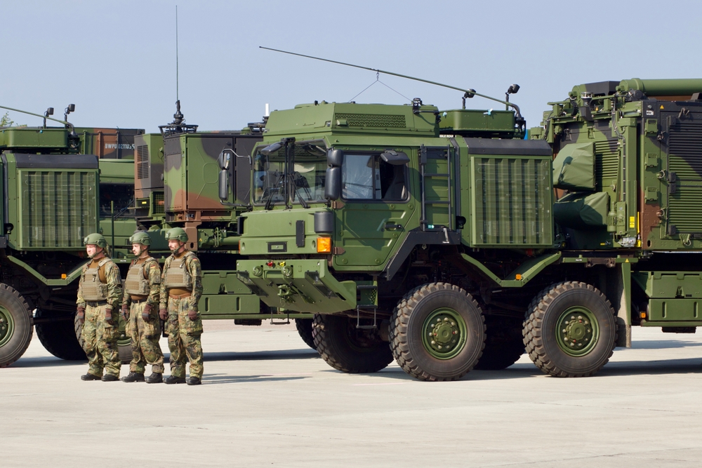 Военная техника и технологии — обзор топ оборонных ETF при глобальной security surge