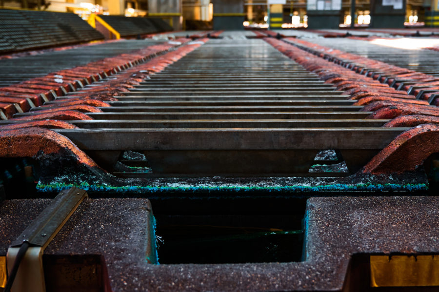 Процесс рафинирования меди в горнодобывающей промышленности